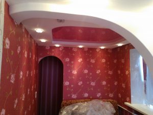 Как правильно подобрать цвет натяжного потолка?
